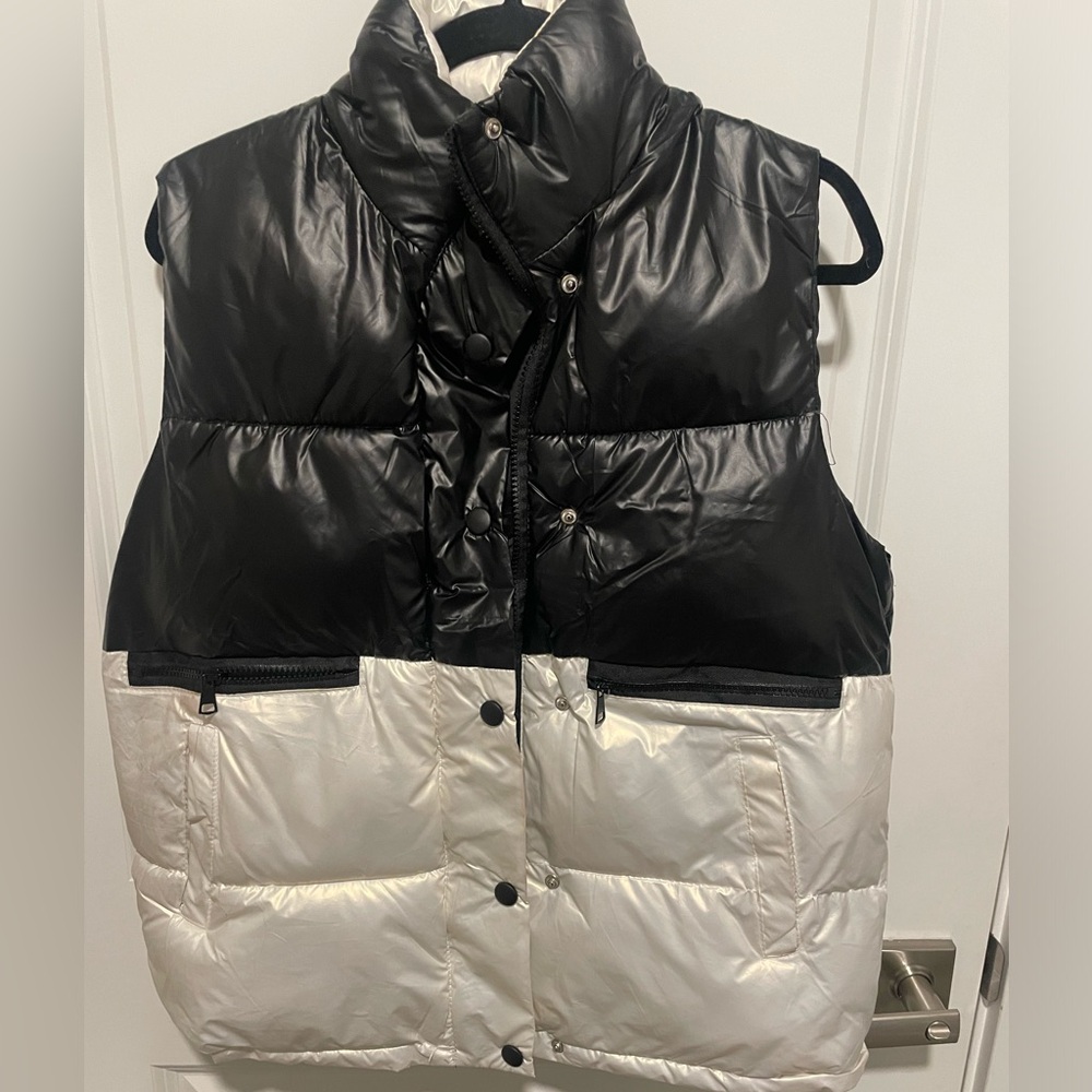 Two toned vest